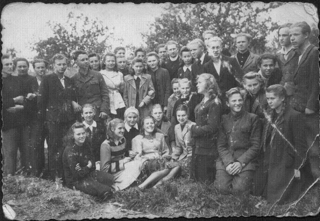 Kaišiadorių gimnazijos penktoji klasė 1944-1945 m.